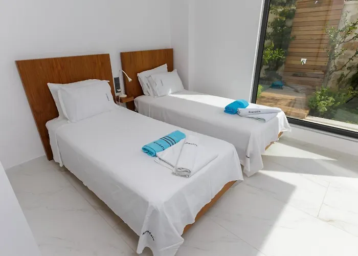 4 Bedroom In Kalamar Close To Restaurants 빌라 *