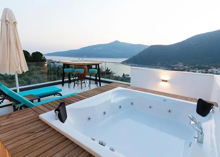 4 Bedroom In Kalamar Close To Restaurants 칼칸