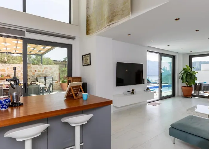 빌라 4 Bedroom In Kalamar Close To Restaurants 칼칸