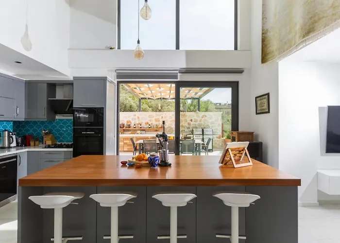4 Bedroom In Kalamar Close To Restaurants * 칼칸