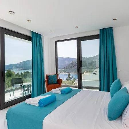 4 Bedroom 1860 Villa Kalkan