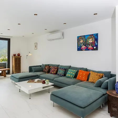 Villa 4 Bedroom 1860