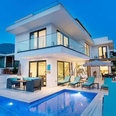 4 Bedroom 1860 *