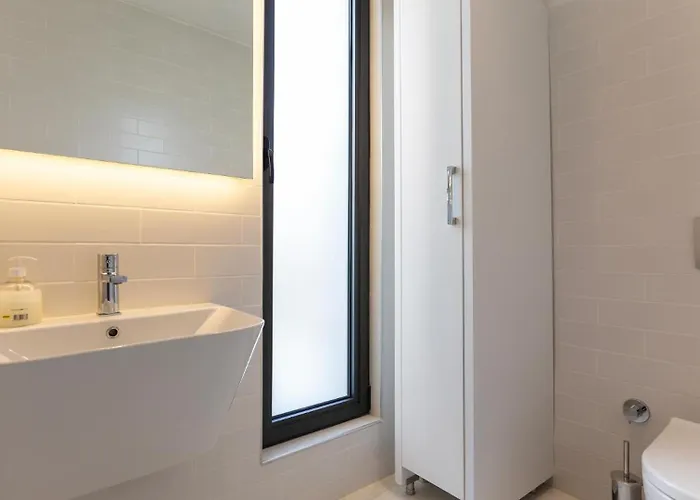 4 Bedroom In Kalamar Close To Restaurants קלקן