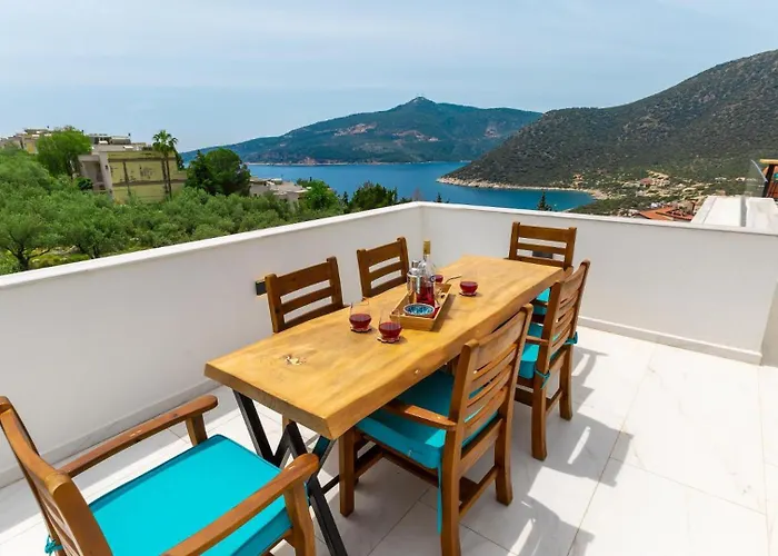 4 Bedroom In Kalamar Close To Restaurants וילה