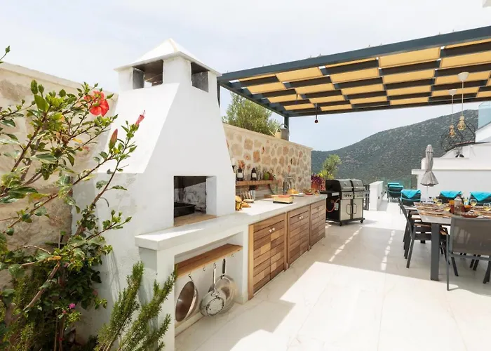4 Bedroom In Kalamar Close To Restaurants וילה