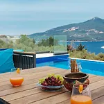 4 Bedroom In Kalamar Close To Restaurants 别墅 *